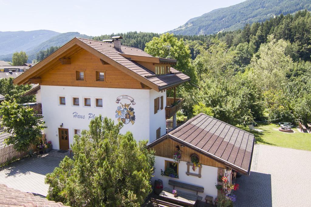 Apartamento Haus Ploner - Pichlerhof Chienes Exterior foto